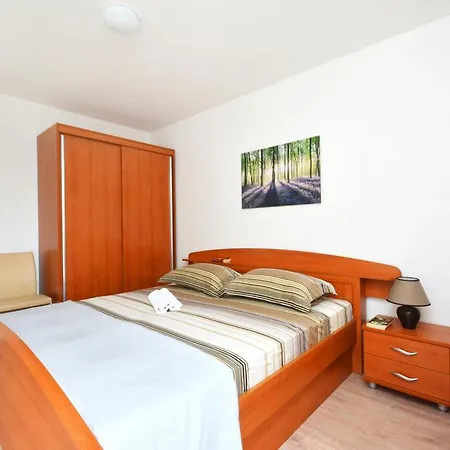 شقة Tina سبليت